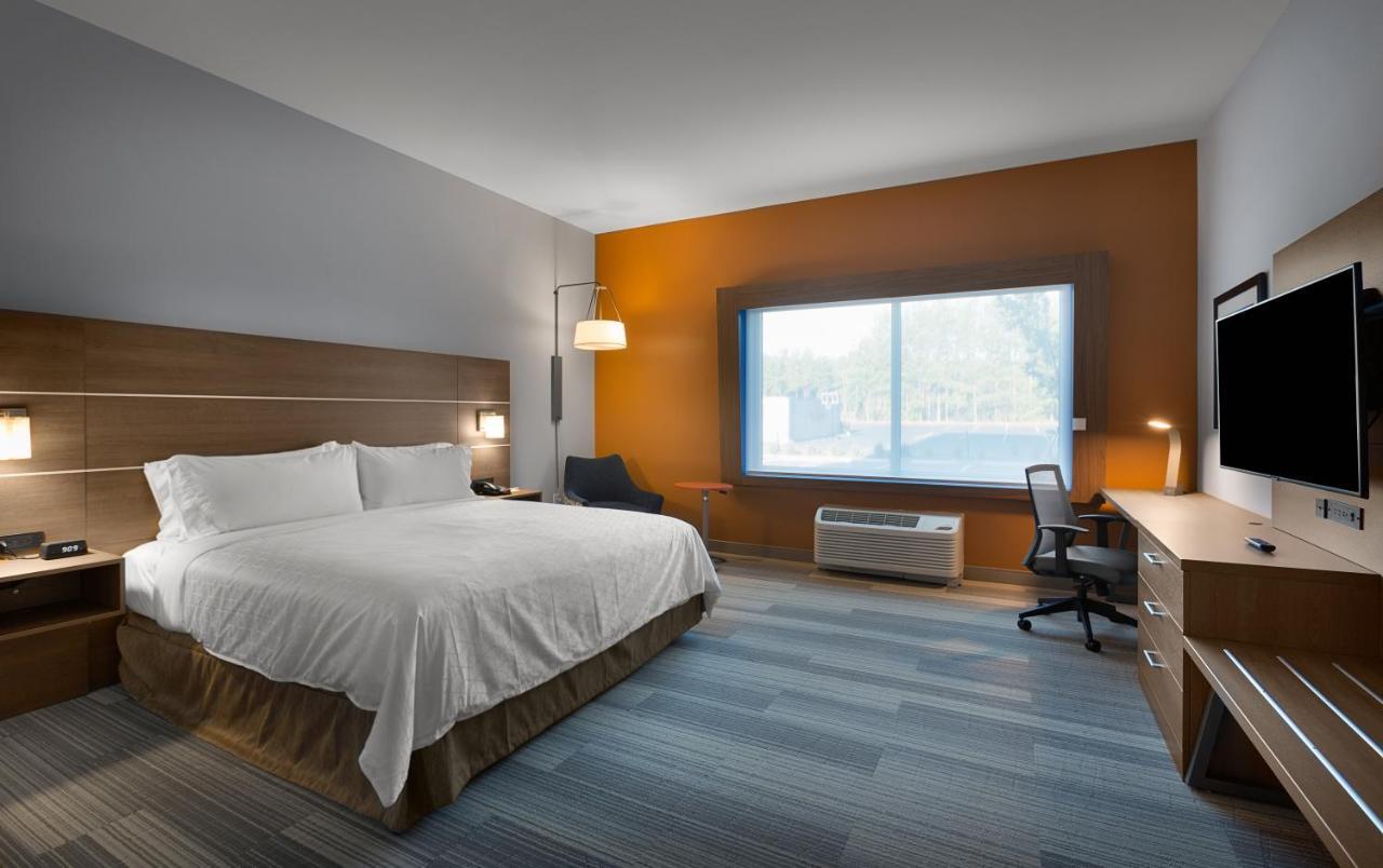 Holiday Inn Express & Suites - Fayetteville South, An Ihg Hotel Екстер'єр фото