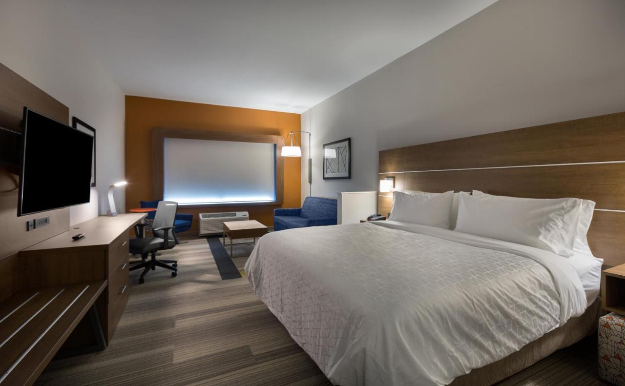 Holiday Inn Express & Suites - Fayetteville South By Ihg Екстер'єр фото